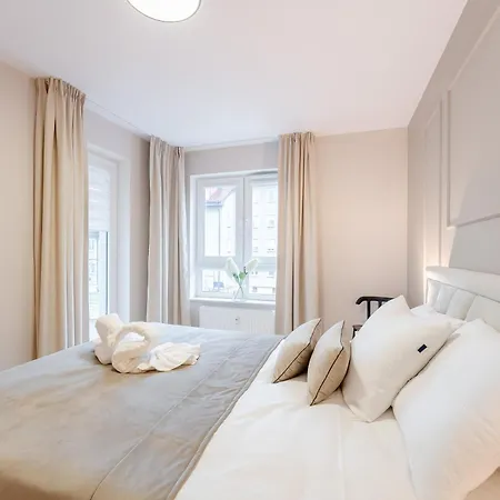 Lighthouse - Solna 11 公寓 *