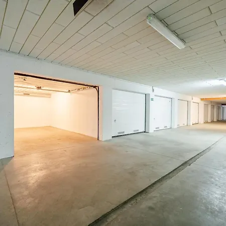 Lighthouse - Solna 11 *