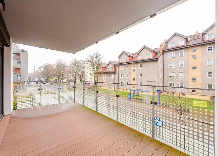 Lighthouse - Solna 11 * كولوبرزيغ